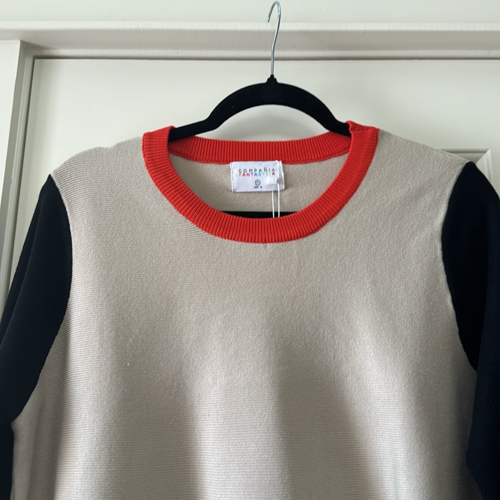 NWT Compania Fantastica Size Medium lightweight Colorblock Sweater - Picture 3 of 6